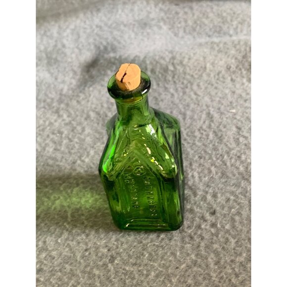 Chief Wahoo Electric Tonic Green Glass Cathedral Bottle 3" Walbridge Vintage - Picture 3 of 12